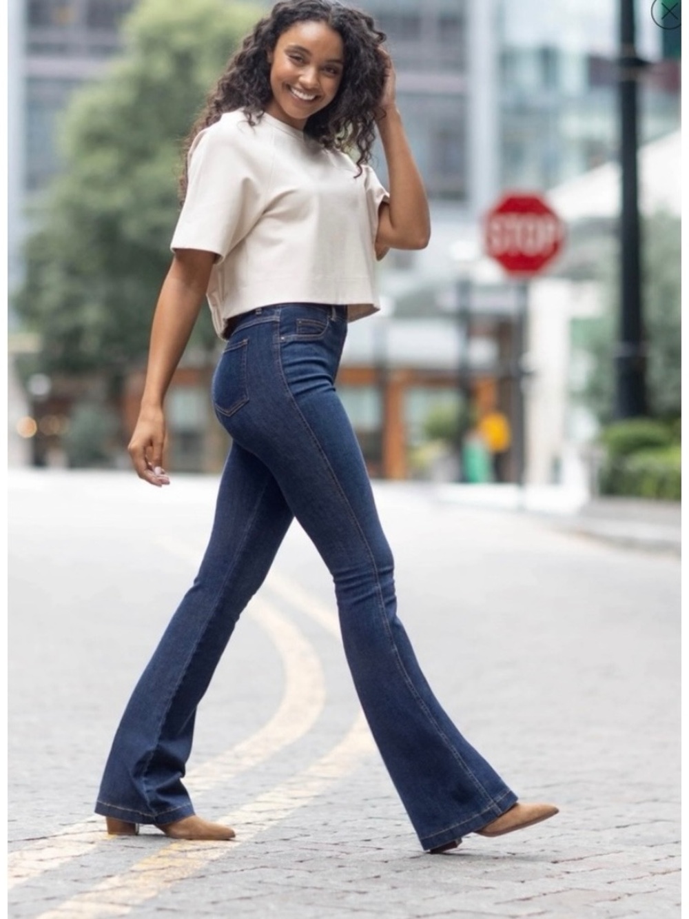 Spanx Flare Jeans 20327R in Midnight Shade Size M